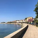 : Centre Historique アパート